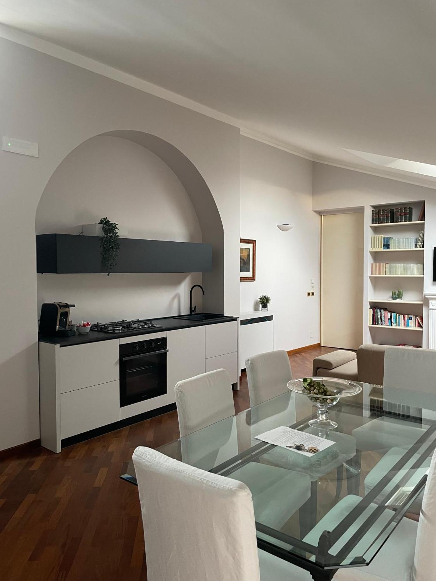 Civico 16 Apartment Киаравале Екстериор снимка